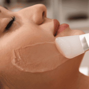 Facial treatment with cream mask application